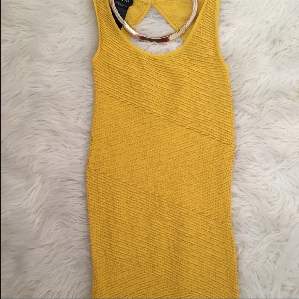 Bebe keyhole bodycon